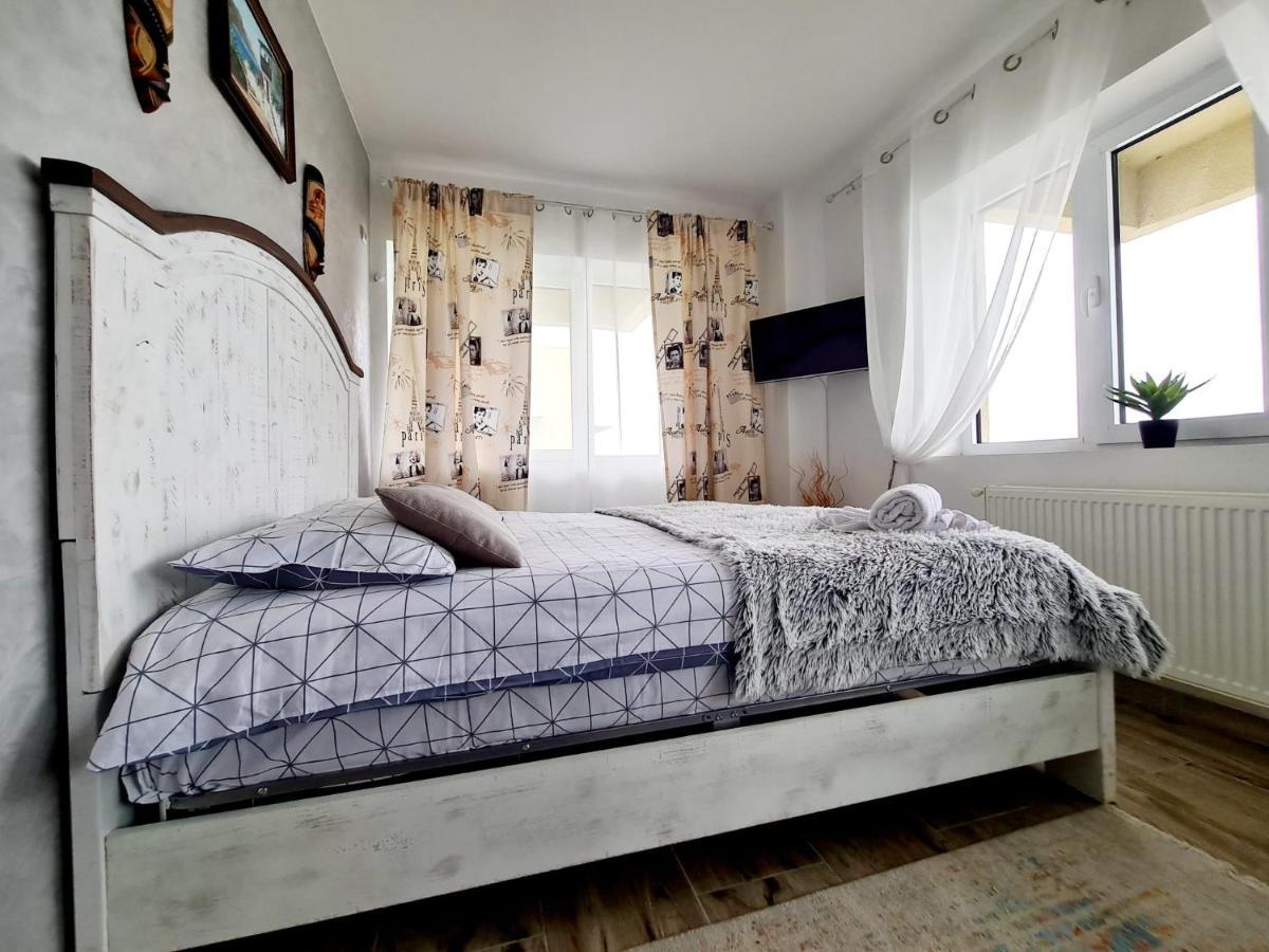 Moonlight Residence Mamaia Eksteriør billede